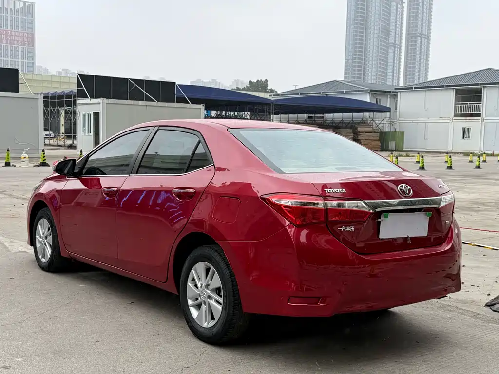 Toyota Corolla 2015 — фото 7