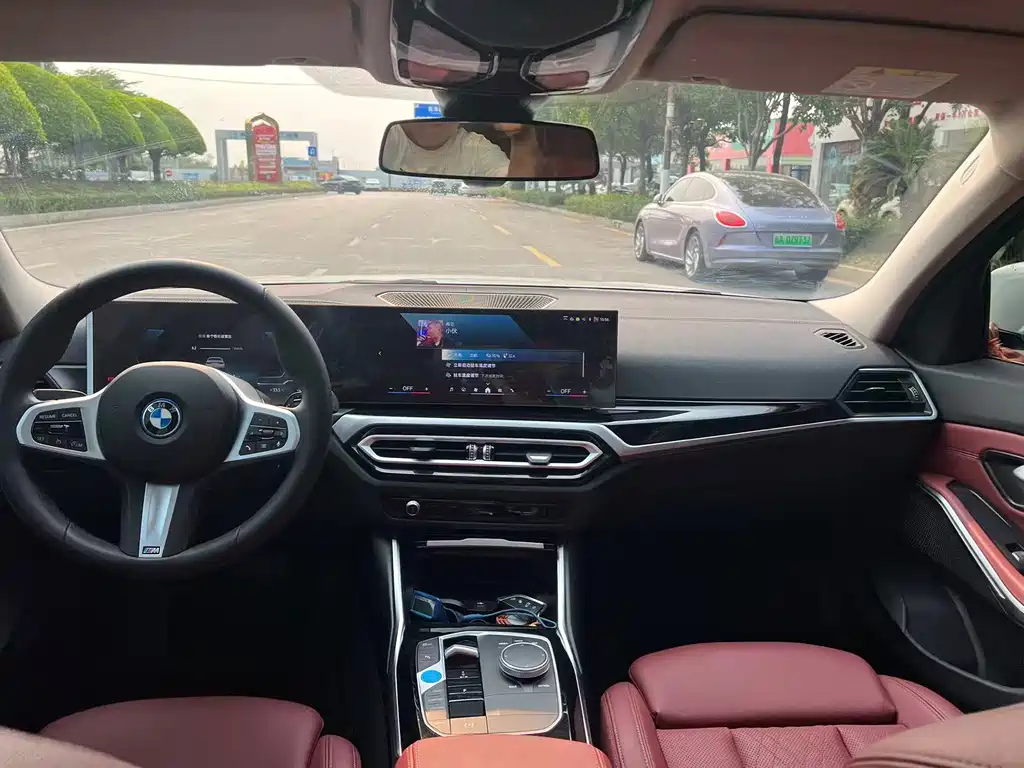 BMW i3 2023 — фото 8