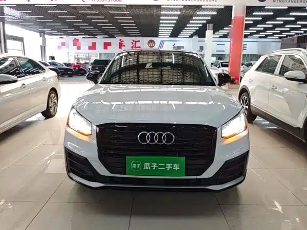 Audi Q2L 2021