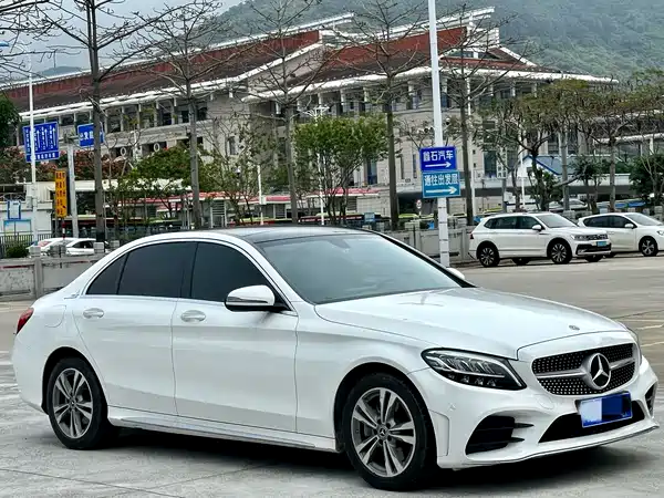 Mercedes-Benz C-Class 2020
