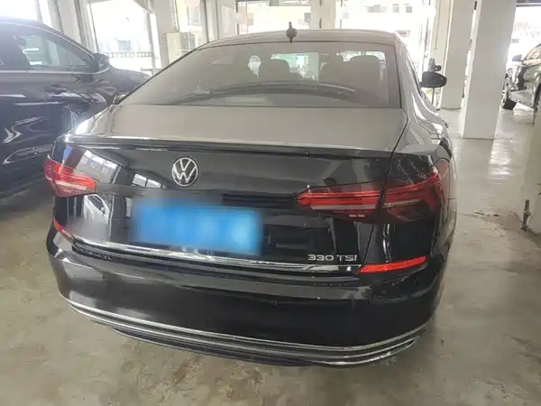 Volkswagen Passat 2021