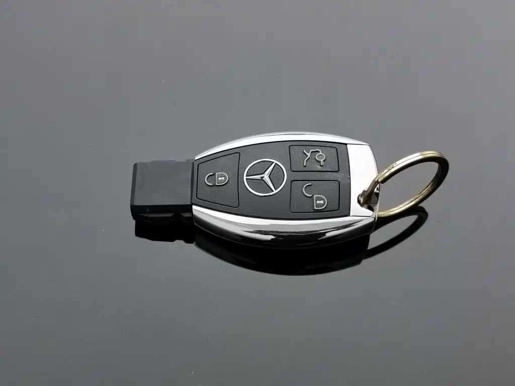 Mercedes-Benz E-Class 2013 — фото 19