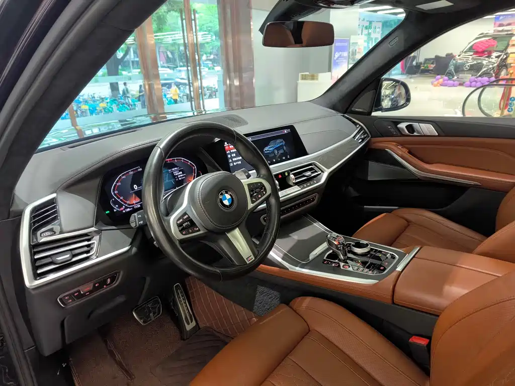 BMW X7 2021 — фото 14