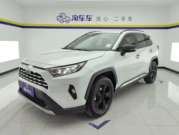 Toyota RAV4 2021
