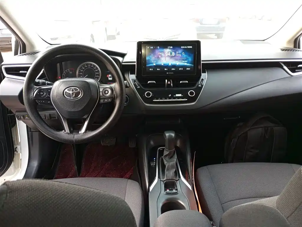 Toyota Corolla 2019 — фото 6