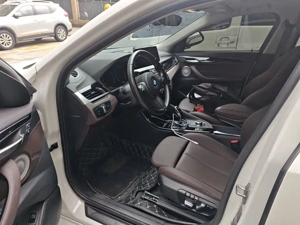 BMW X2 2022 — фото 17