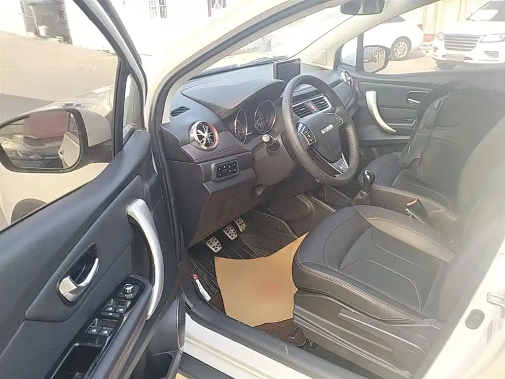 Haval H1 2018 — фото 16