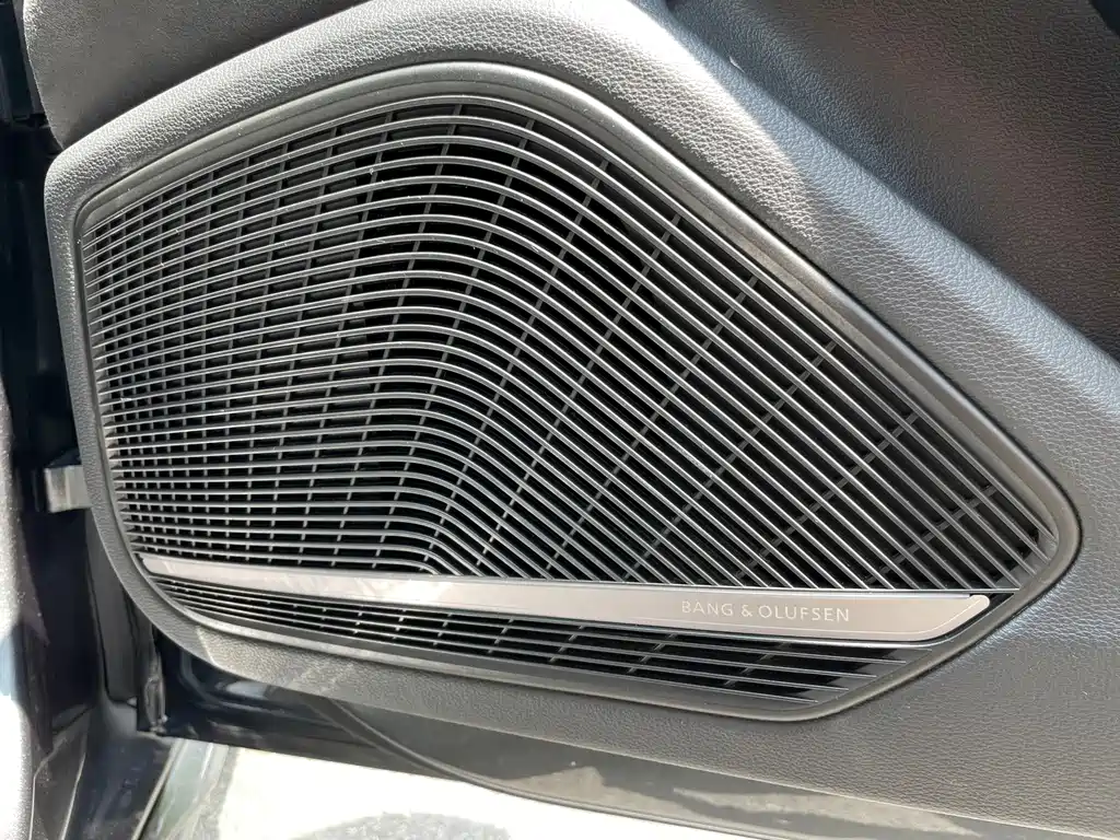 Audi A4L 2020 — фото 20