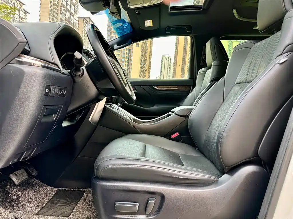 Toyota Vellfire 2019 — фото 8