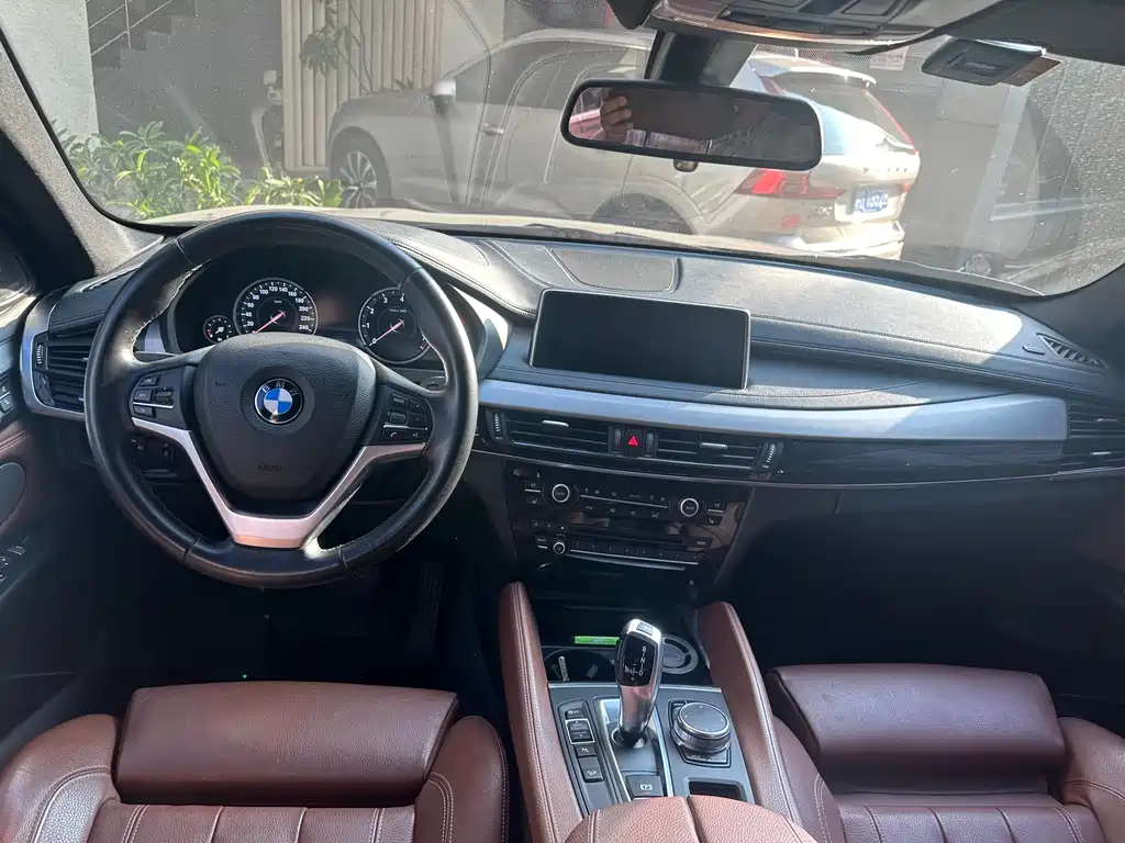 BMW X6 2019 — фото 9