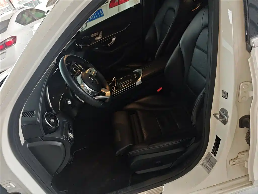 Mercedes-Benz C-Class 2020 — фото 15