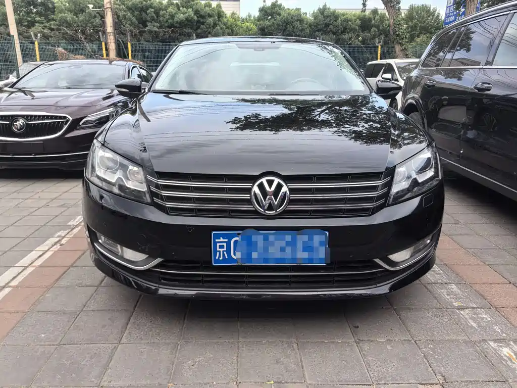 Volkswagen Passat 2015 — фото 2