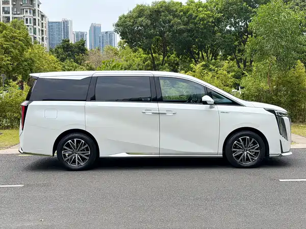 GAC Trumpchi M8 2023