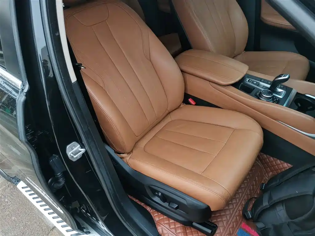 BMW X6 2015 — фото 20
