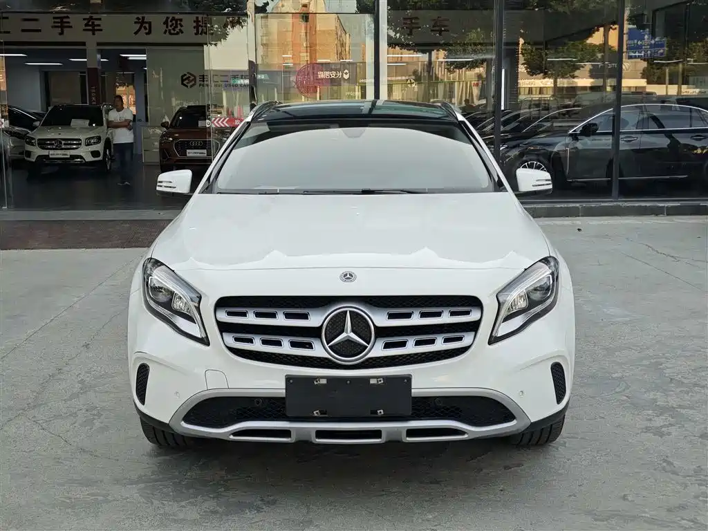 Mercedes-Benz GLA 2018 — фото 2