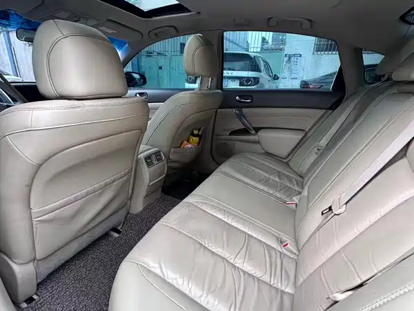 Nissan Teana 2010