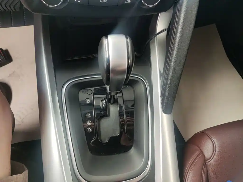 Renault Kadjar 2018 — фото 14