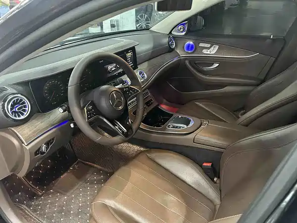 Mercedes-Benz E-Class 2018