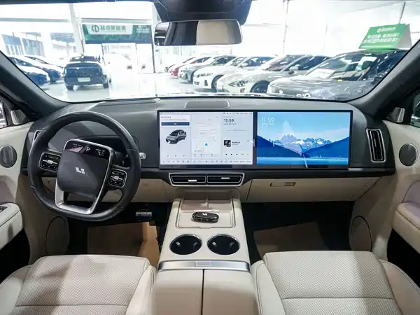 Li Auto L8 2023
