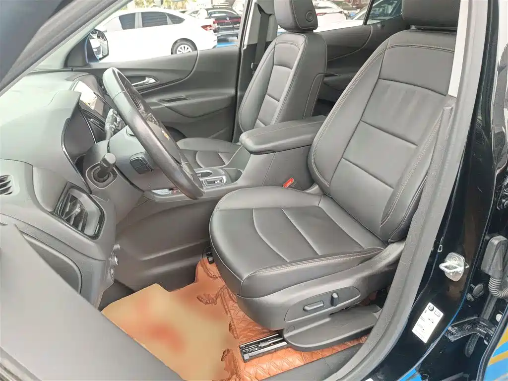 Chevrolet Equinox 2023 — фото 15