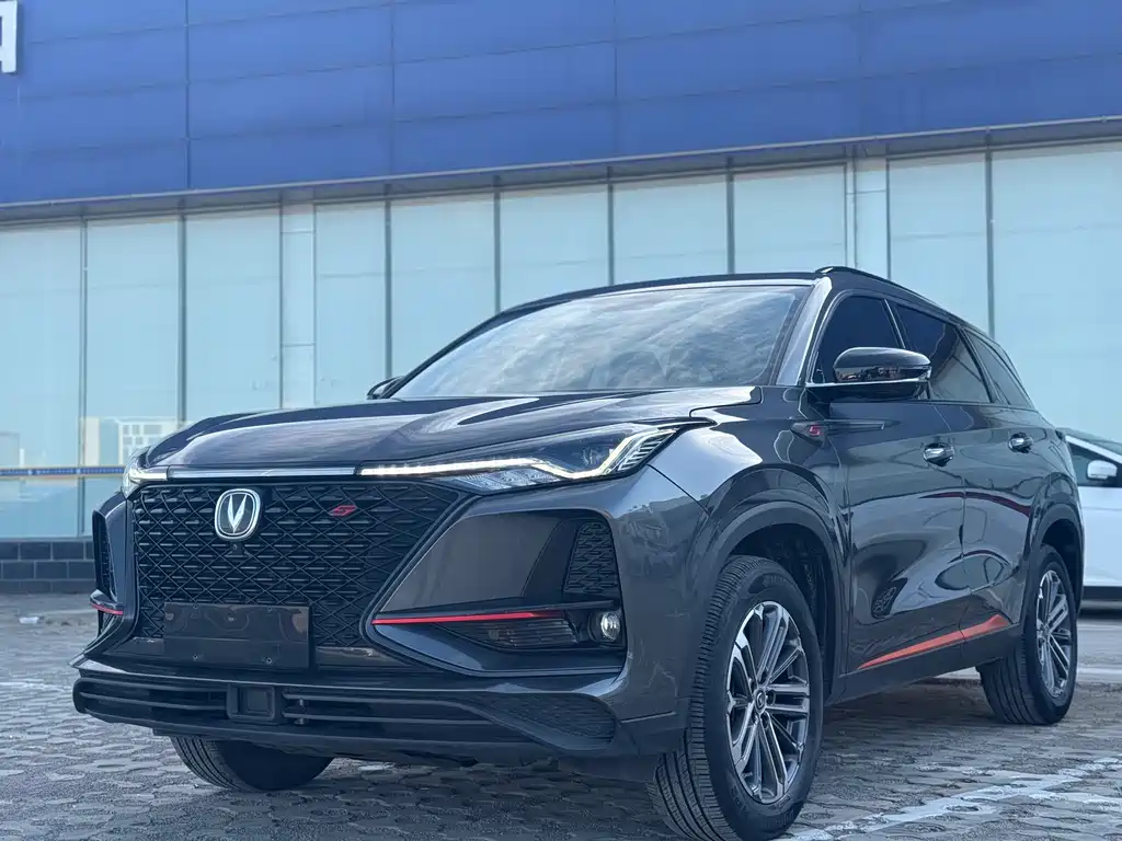 Changan CS75 PLUS 2021 — фото 1