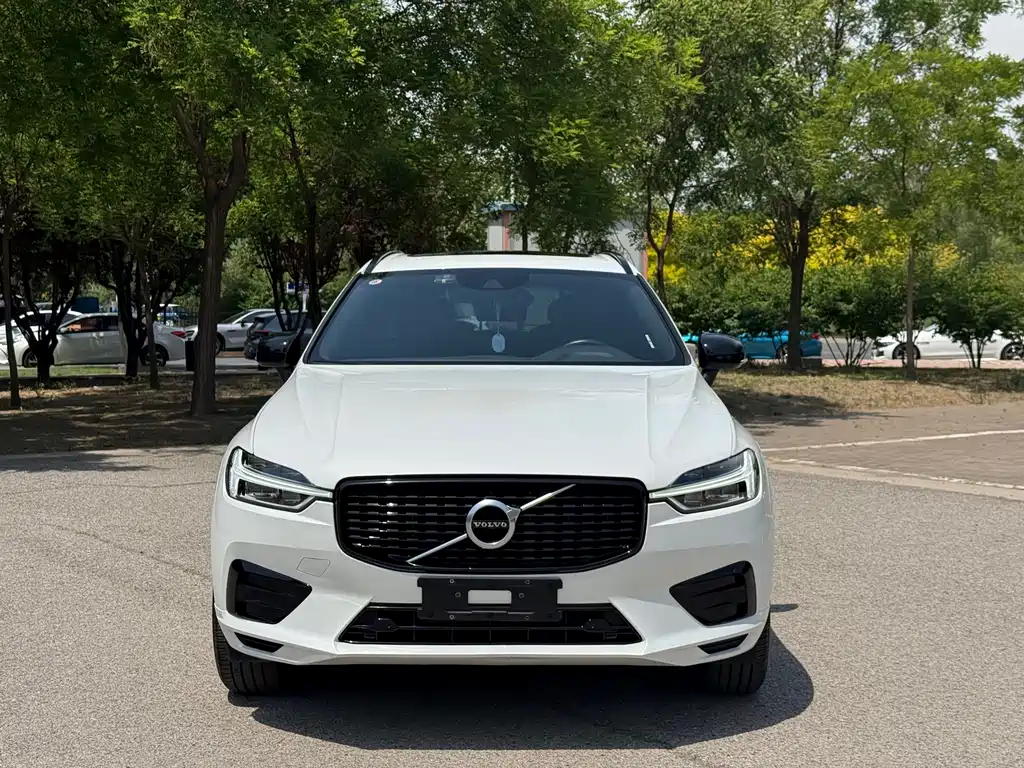 Volvo XC60 2020 — фото 2