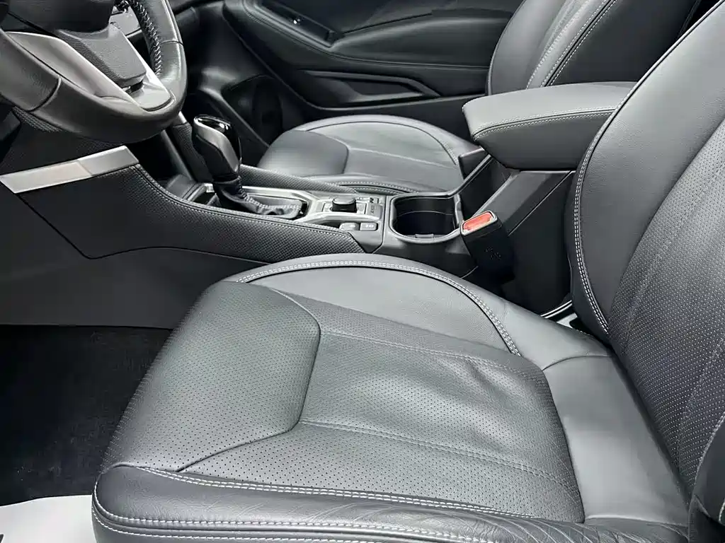 Subaru Forester 2021 — фото 12