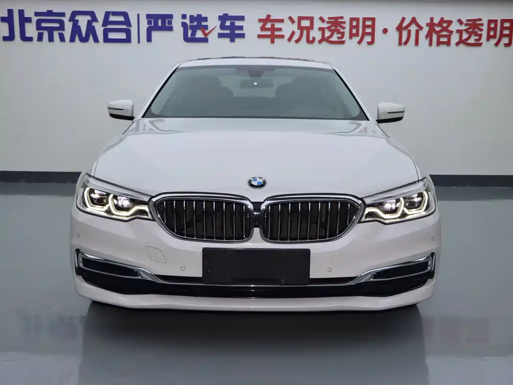 BMW 5 Series 2019 — фото 3