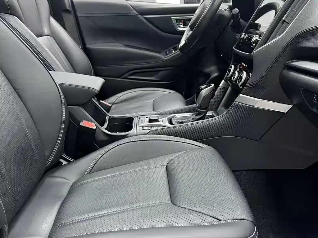 Subaru Forester 2021 — фото 18