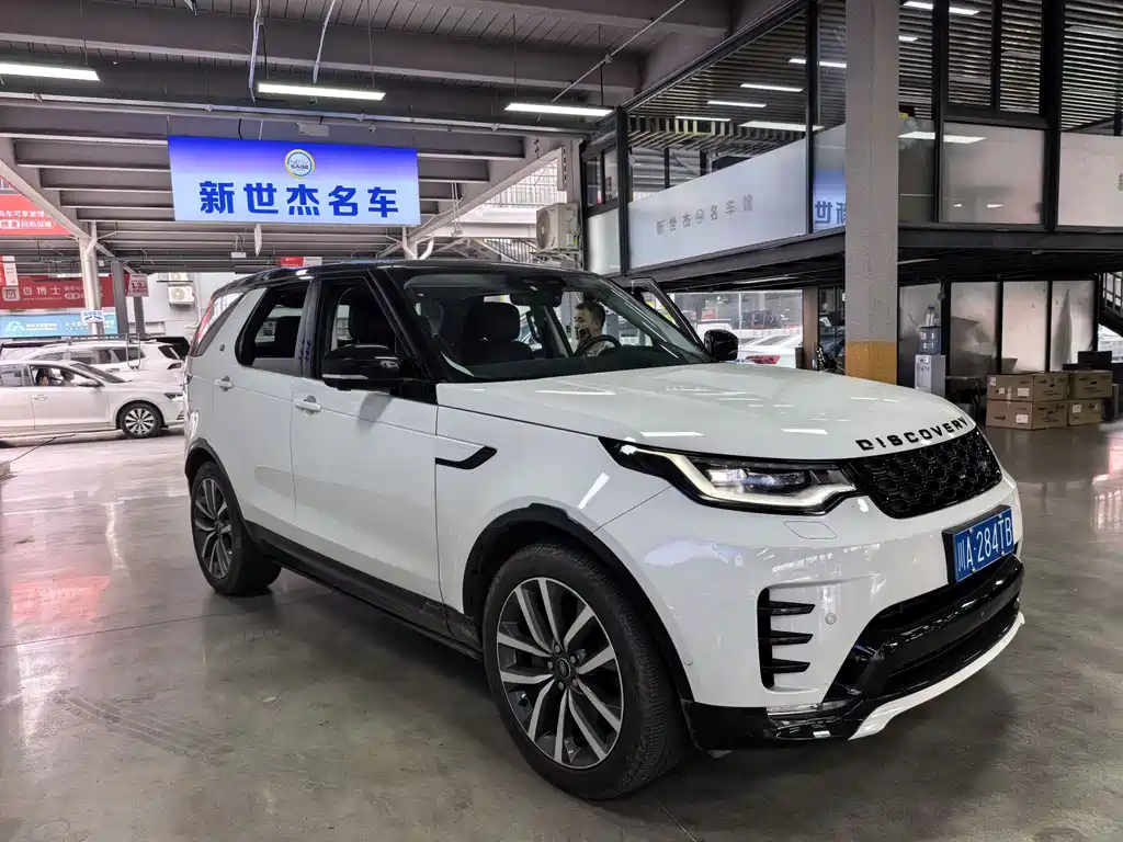Land Rover Discovery 2022