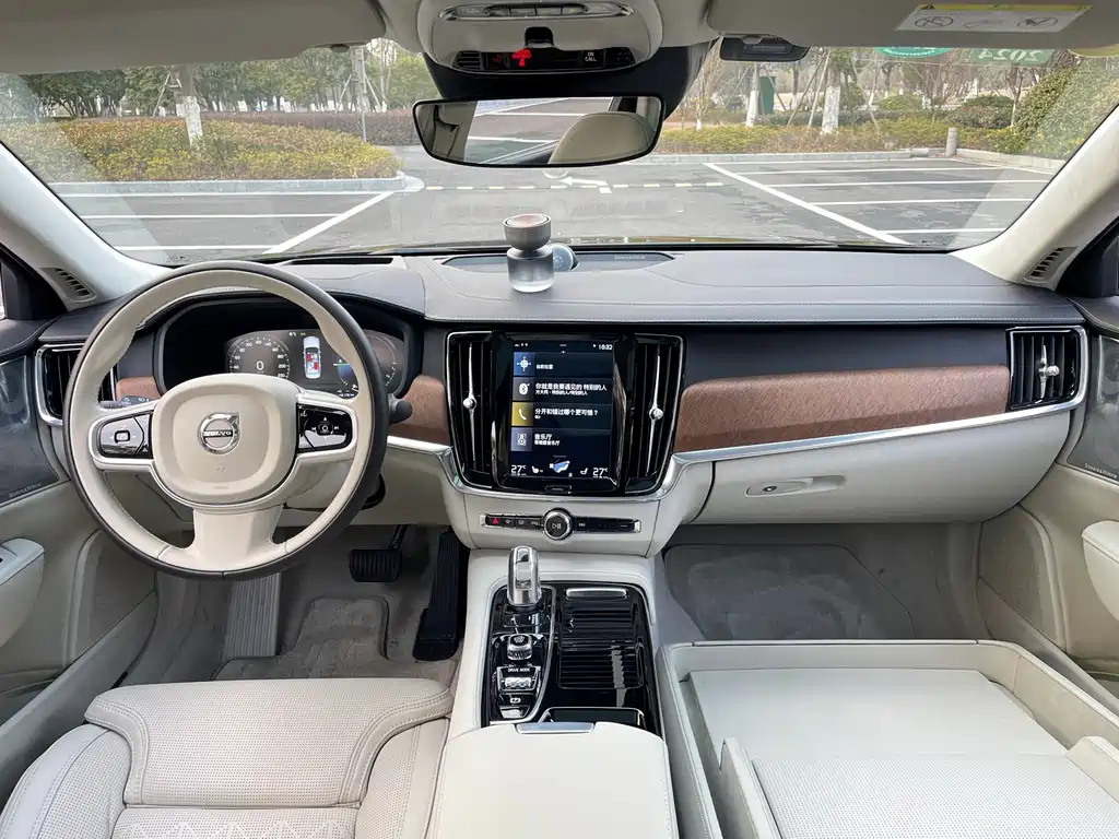 Volvo S90 PHEV 2018 — фото 7