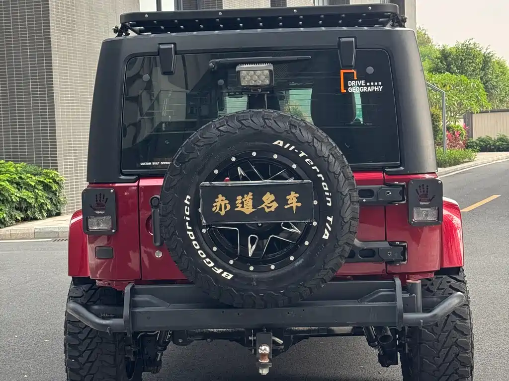 Jeep Wrangler 2012 — фото 4