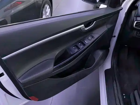 Hyundai Yuedong 2018
