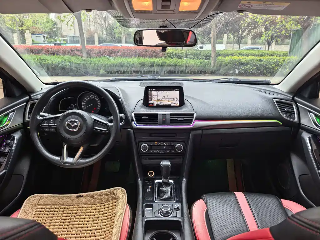 Mazda 3 Axela 2017 — фото 14