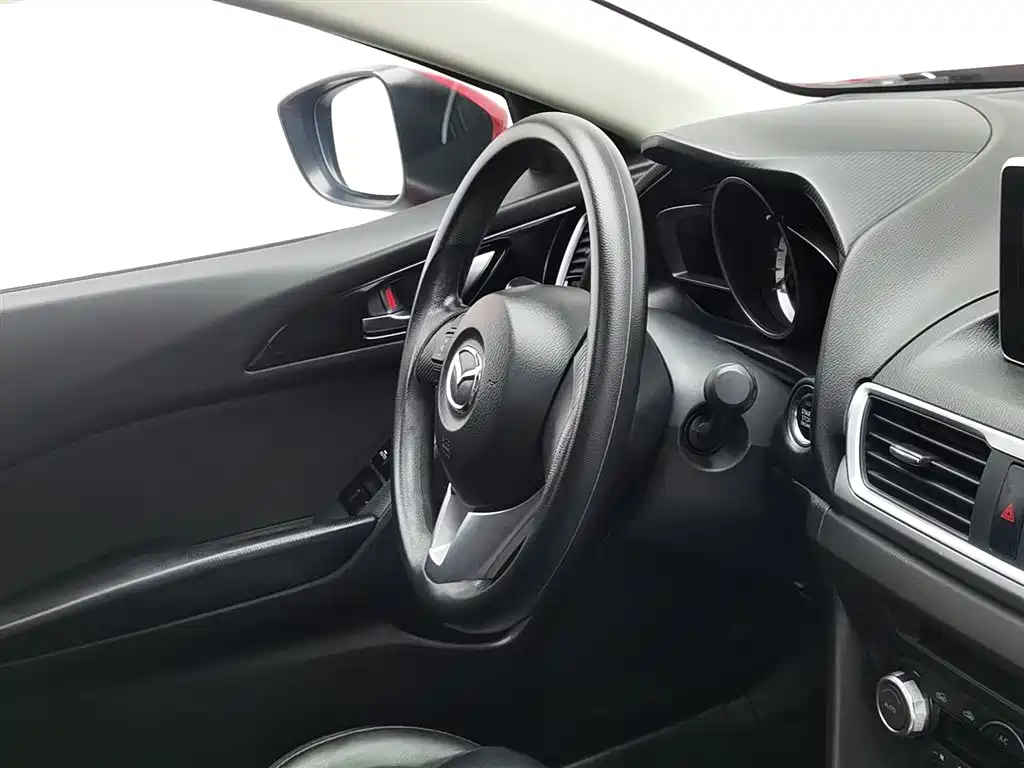 Mazda 3 Axela 2016 — фото 22