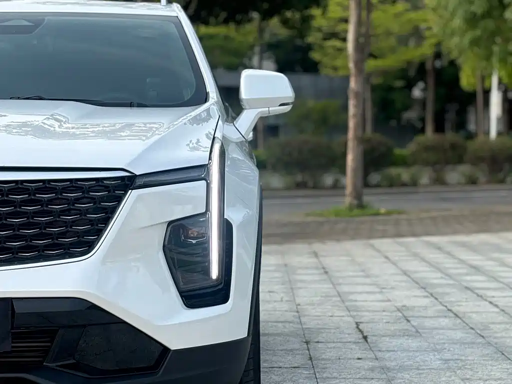 Cadillac XT4 2025 — фото 7