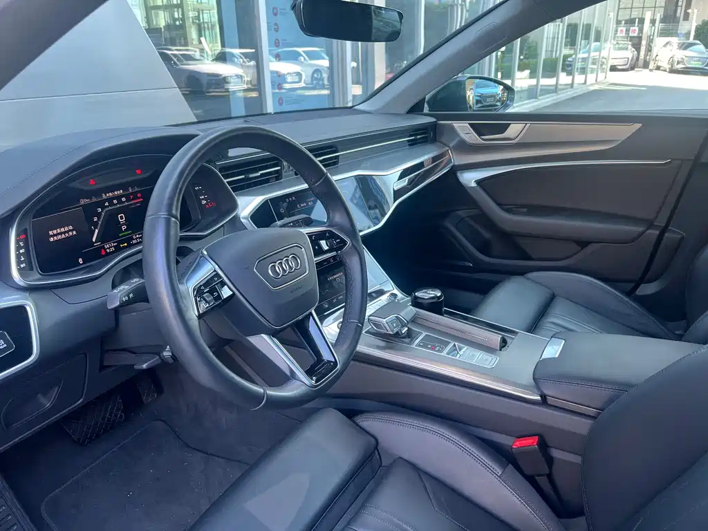 Audi A7 2023 — фото 9