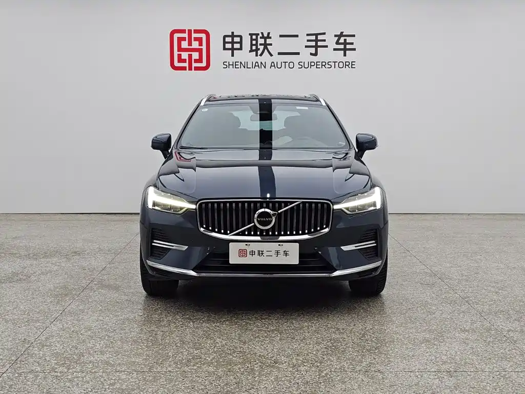 Volvo XC60 2023 — фото 5