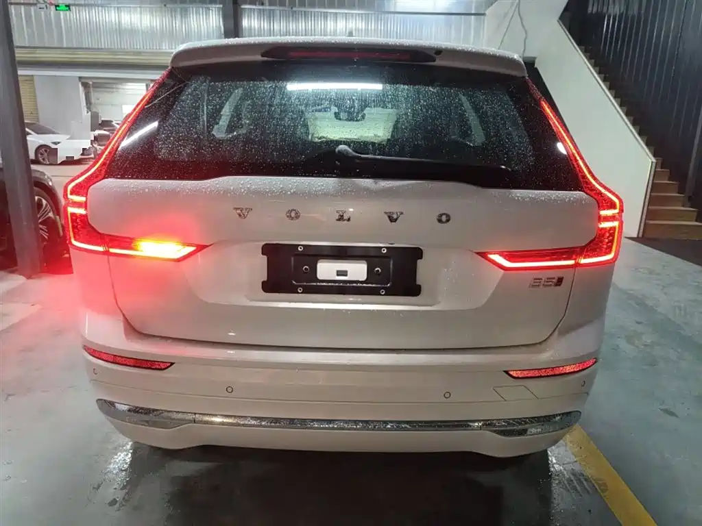 Volvo XC60 2025 — фото 22