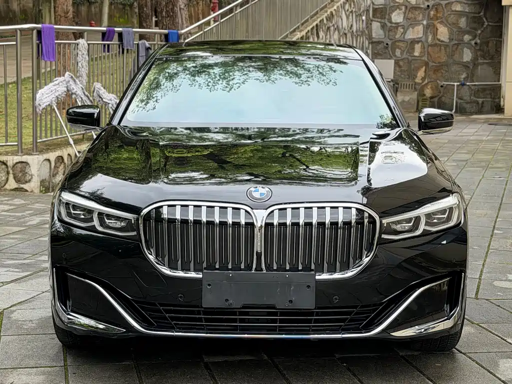 BMW 7 Series 2019 — фото 2