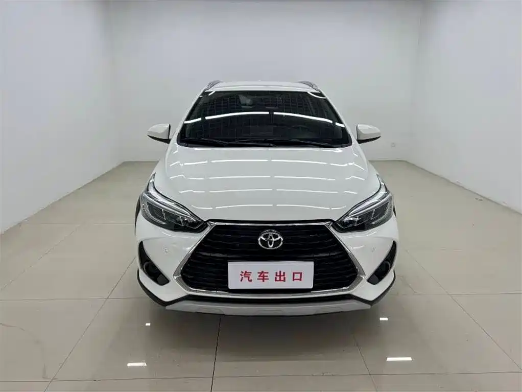 Toyota Yaris L 2022