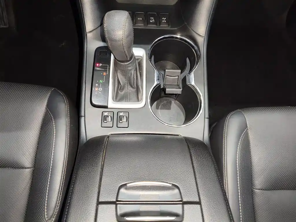 Toyota Highlander 2021 — фото 11