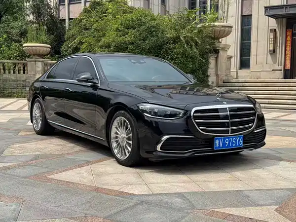 Mercedes-Benz S-Class 2025