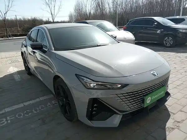 Changan UNI-V 2022