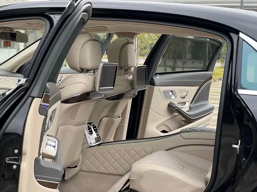 Mercedes-Benz Maybach S-Class 2017 — фото 11