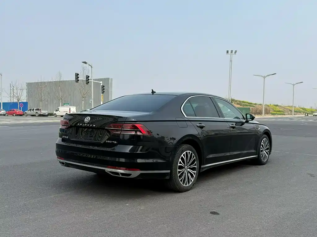 Volkswagen Phideon 2018 — фото 9