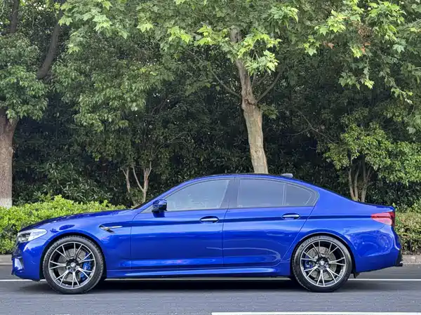 BMW M5 2019