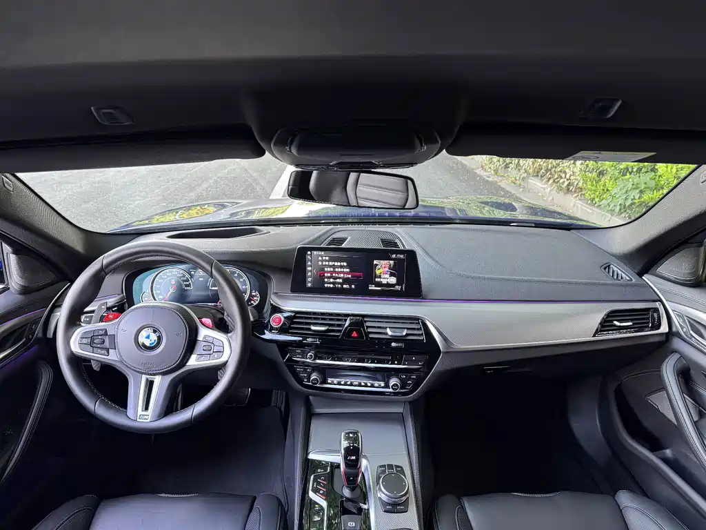 BMW M5 2019 — фото 11