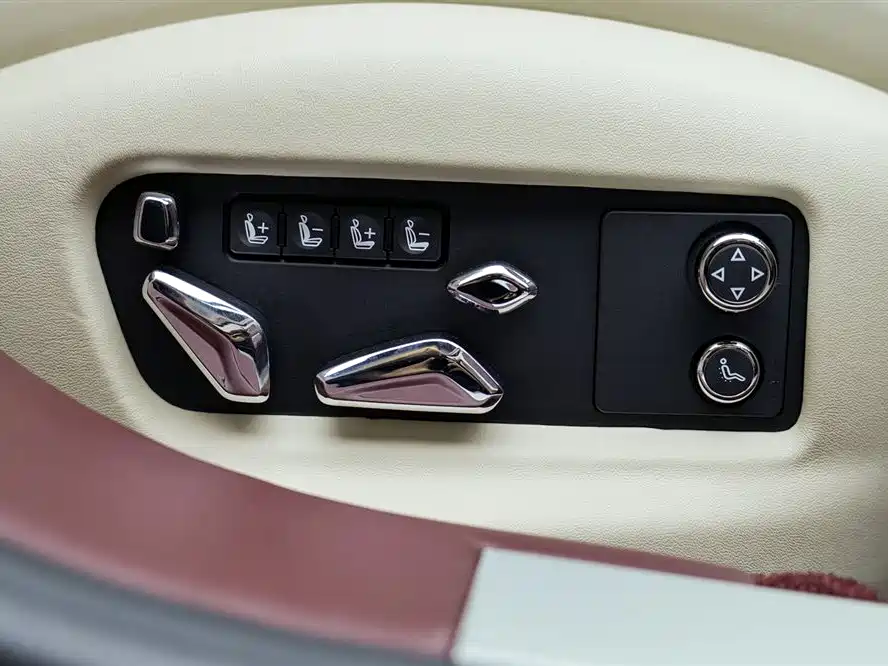 Bentley Flying Spur 2020 — фото 22