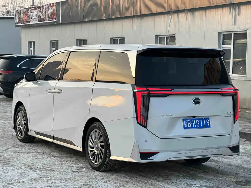 GAC Motor Trumpchi M8 2023 — фото 7